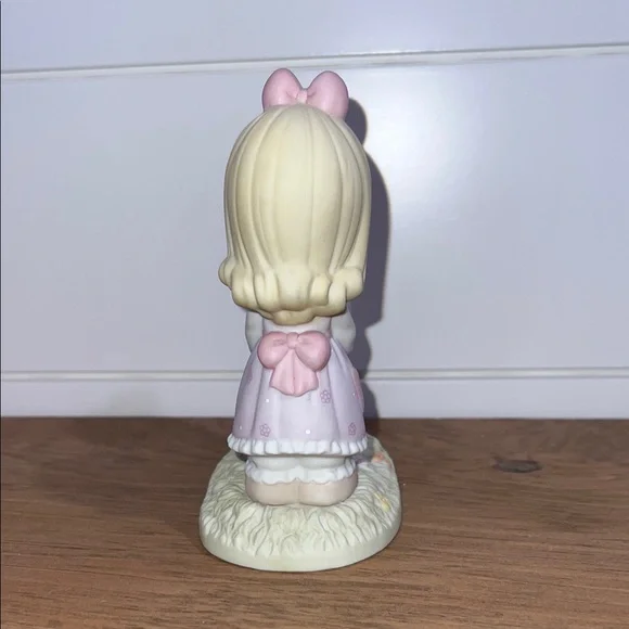 Precious Moments 'Only You' White Figurine - Picture 5 of 14